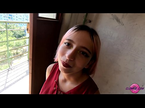 ❤️ Študentka zmyselne fajčí cudzinca vo vnútrozemí - strieka mu na tvár ❤️❌ Sex video na sk.fullsexmovs.ru ❌